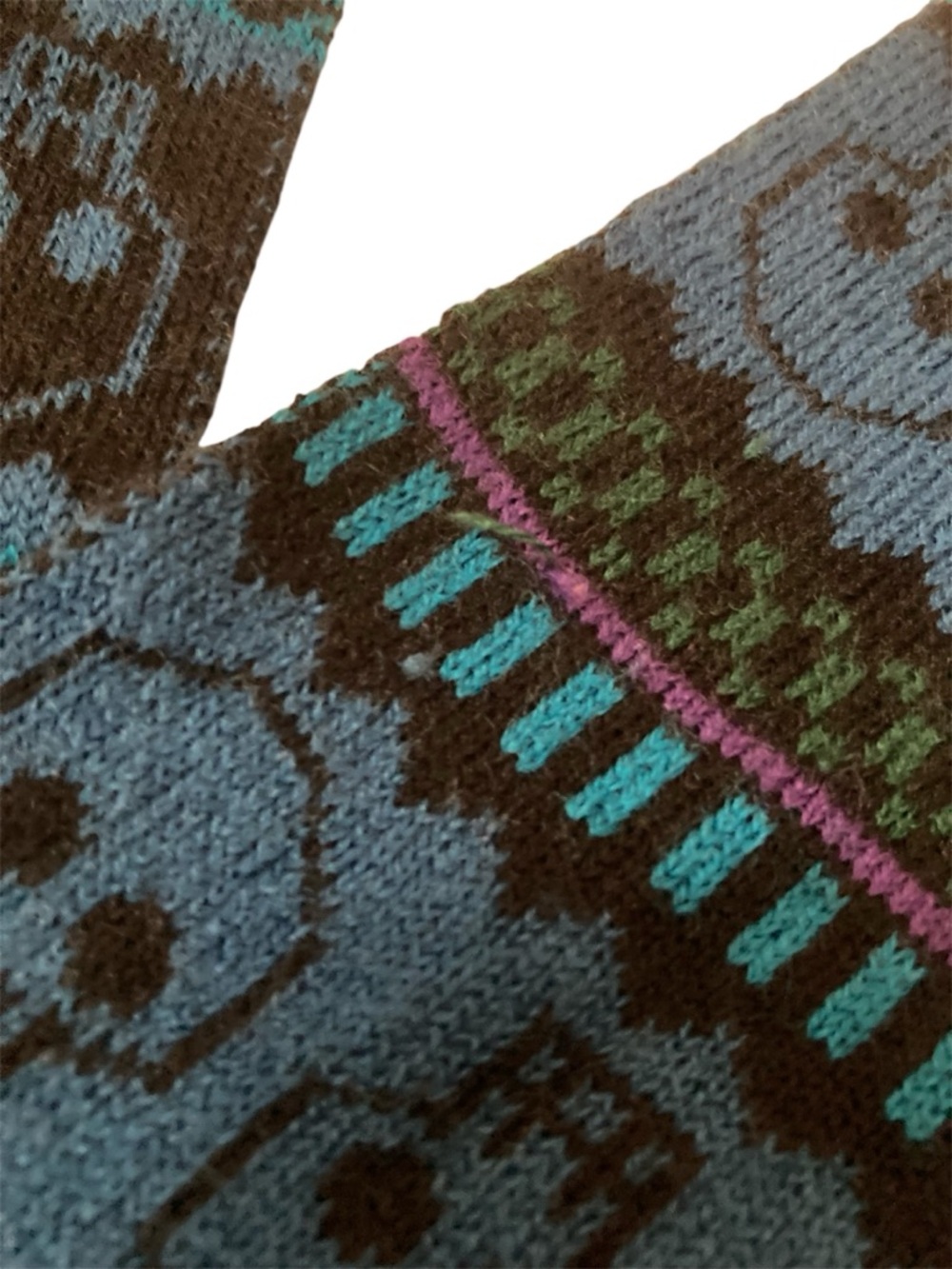 H&M Skull All Over Pattern Unisex Multi Colored Thin Acrylic Knit Fashion Scarf - Picture 13 of 13